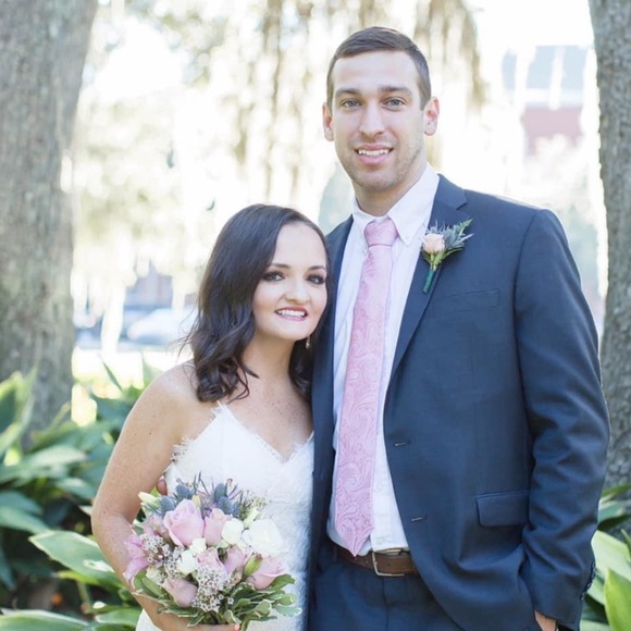 Meet your Posher, Hannah - Picture 1 of 1